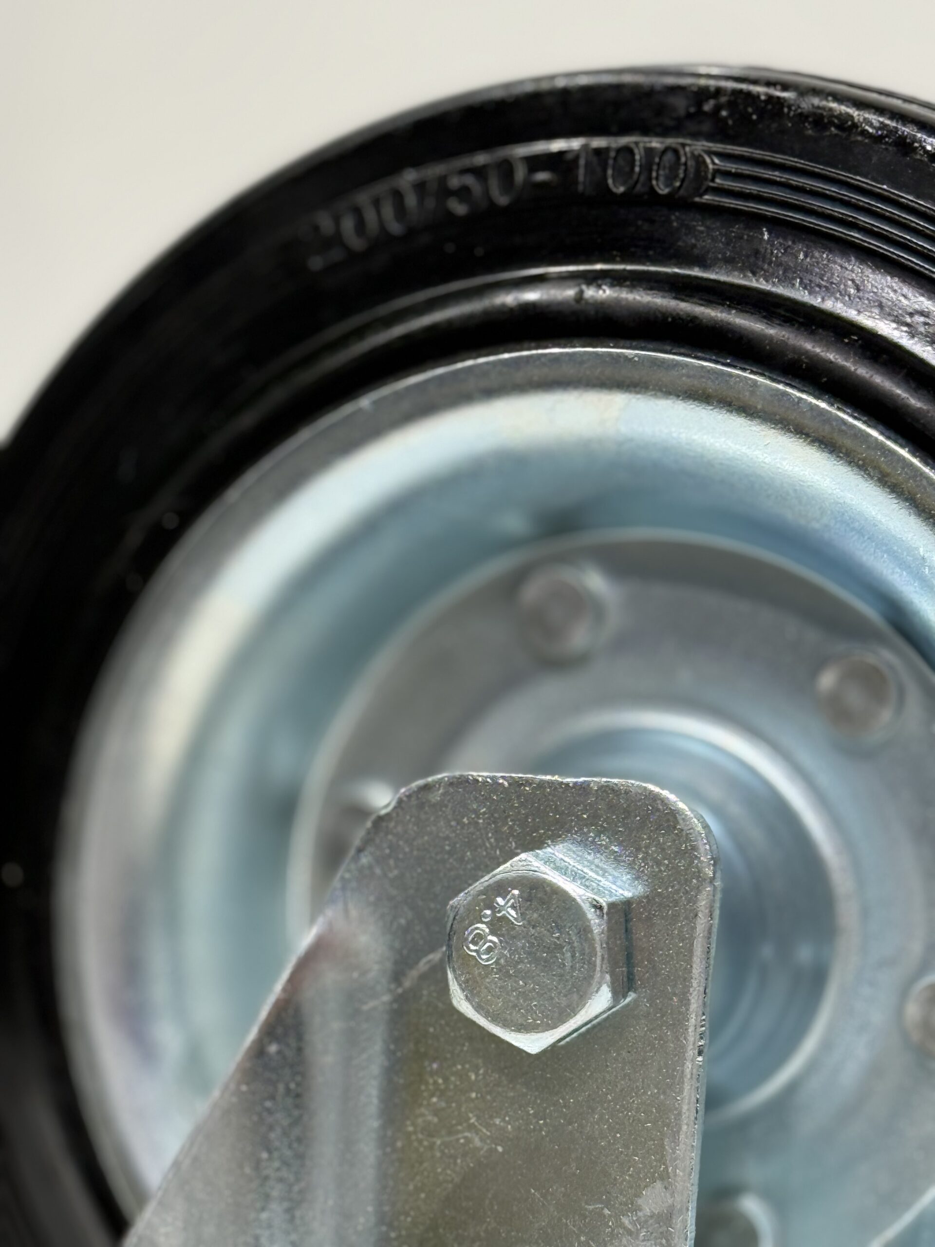 Ø200 Agile Wheels with brake - Image 3